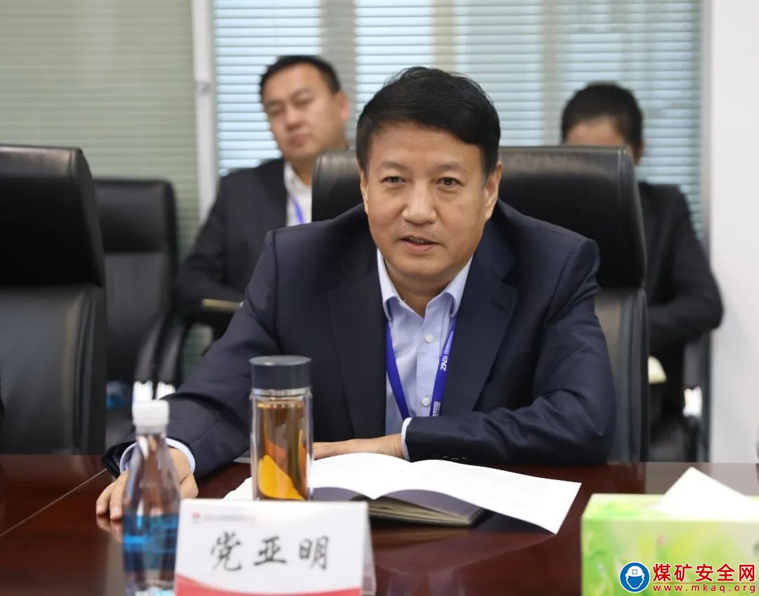 華電煤業集團有限公司總經理王瑞一行到陜西中能煤田有限公司調研指導工作