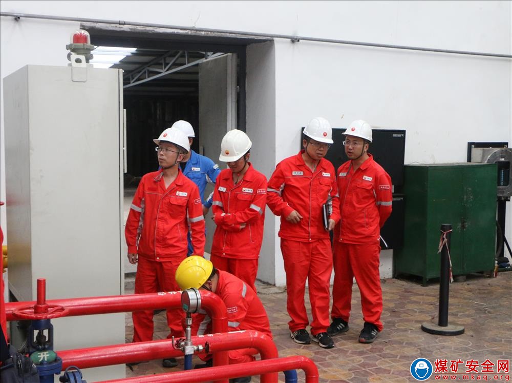 重慶氣礦開州作業區全面消除壓縮機組儀表柜防爆系統安全隱患